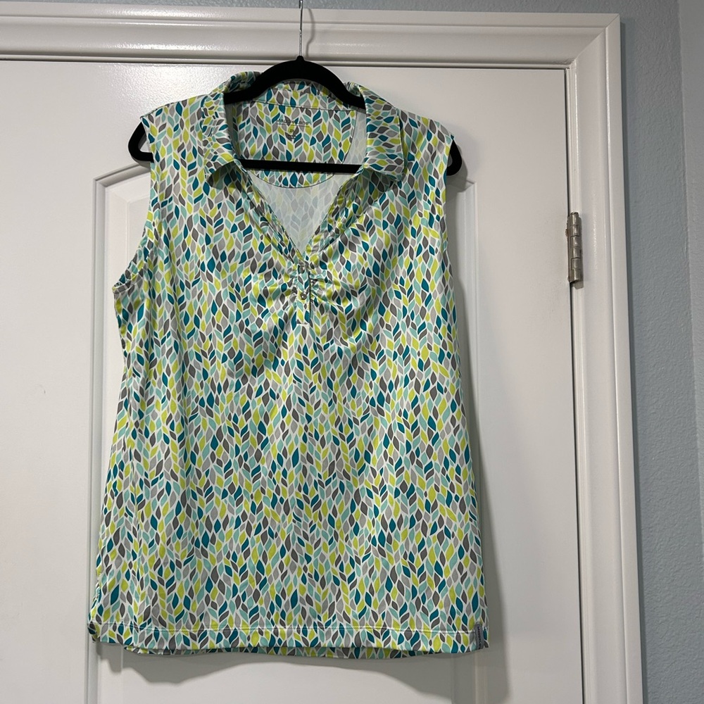 Maggie Lane NWT Sleeveless Patterned Top - Green and Blue